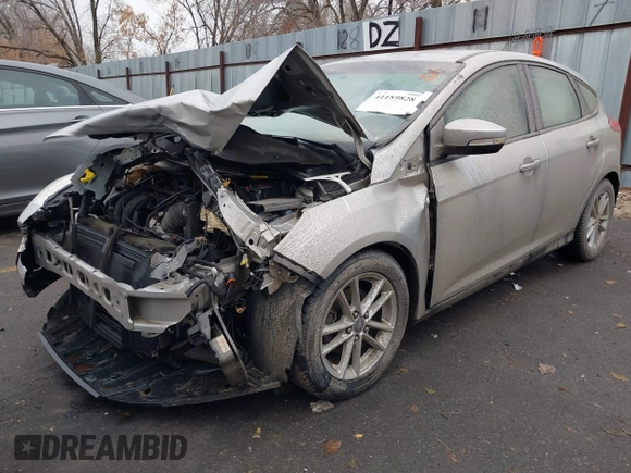 2015 Ford Focus SE with VIN 1FADP3K2XFL376683, listed as a IAAI auction lot 41189828 with 175,151 mi miles. Bid and sale history available at carsss.com. Image 2.
