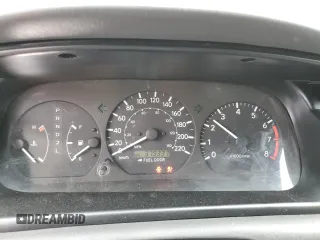 2001 Toyota Camry LE z VIN JT2BF22K010295564, wystawiony jako Copart lot #55111755 z przebiegiem 379 337 mil mil oraz Szkody całkowita. Historia ofert i sprzedaży dostępna na DreamBid. Obrazek 9.