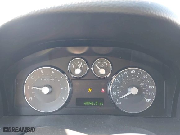 2008 Mercury Milan with VIN 3MEHM07Z58R633485, listed as a IAAI auction lot 41764314 with 60,842 mi miles. Bid and sale history available at carsss.com. Image 7.