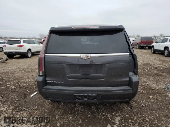 2016 Cadillac Escalade Platinum z VIN 1GYS4DKJ3GR354153, wystawiony jako Copart lot #82494394 z przebiegiem 124 561 mil mil oraz Szkoda całkowita • Salvage title. Historia ofert i sprzedaży dostępna na DreamBid. Obrazek 6.