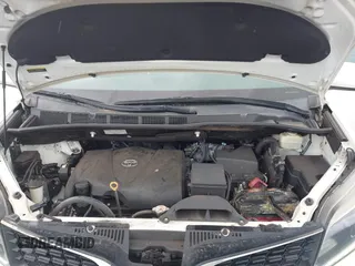 2019 Toyota Sienna SE with VIN 5TDXZ3DC0KS990321, listed as a IAAI auction lot 42281891 with 63,029 mi miles and . Bid and sale history available at DreamBid. Image 10.