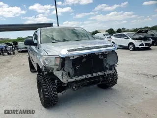 2018 Toyota Tundra 4WD SR5 with VIN 5TFDW5F18JX774213, listed as a Copart auction lot 52286075 with 137,506 mi miles and Salvage Title. Bid and sale history available at carsss.com. Image 14.
