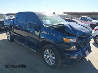 2020 Chevrolet Silverado 1500 Custom with VIN 3GCPWBEK3LG362634, listed as a IAAI auction lot 40904850 with 145,441 mi miles. Bid and sale history available at carsss.com. Image 1.