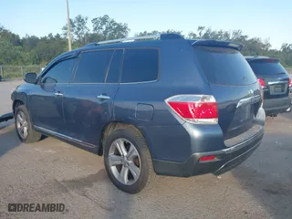 2013 Toyota Highlander Limited with VIN 5TDYK3EH2DS122634, listed as a IAAI auction lot 40491413 with 230,275 mi miles. Bid and sale history available at carsss.com. Image 3.