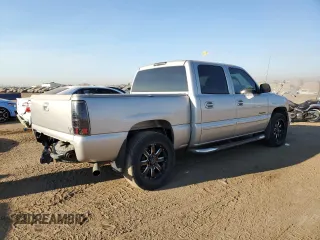 2006 GMC Sierra Denali z VIN 2GTEK63N561121615, wystawiony jako Copart lot #73488154 z przebiegiem 197 788 mil mil oraz Szkody całkowita. Historia ofert i sprzedaży dostępna na DreamBid. Obrazek 3.