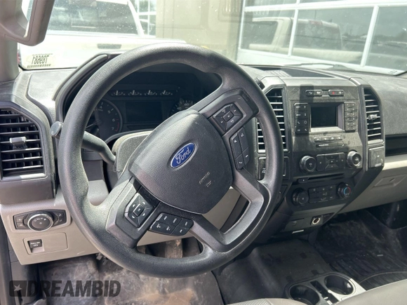 2018 Ford F-150 XL with VIN 1FTFW1E55JKE25772, listed as a IAAI auction lot 42882671 with 132,909 mi miles and . Bid and sale history available at DreamBid. Image 4.