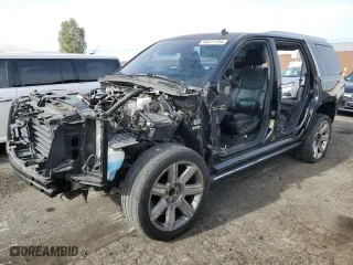 2015 Cadillac Escalade Premium with VIN 1GYS3CKJ0FR273896, listed as a Copart auction lot 84371124 with 60,569 mi miles and Salvage Title. Bid and sale history available at carsss.com. Image 1.