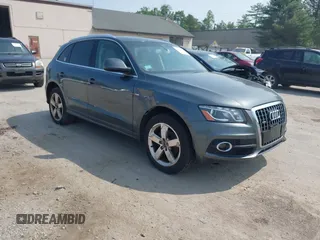 2012 Audi Q5 Premium Plus z VIN WA1DKAFP9CA112360, wystawiony jako IAAI lot #42501470 z przebiegiem 160 858 mil mil oraz . Historia ofert i sprzedaży dostępna na DreamBid. Obrazek 1.