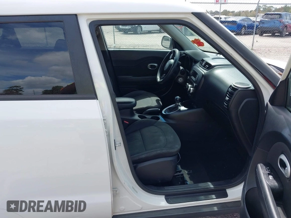 2014 Kia Soul with VIN KNDJN2A26E7741866, listed as a IAAI auction lot 41703749 with 181,024 mi miles. Bid and sale history available at carsss.com. Image 5.