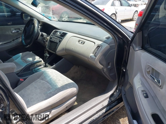 2002 Honda Accord EX z VIN 1HGCG56642A144814, wystawiony jako IAAI lot #42332217 z przebiegiem 250 835 mil mil oraz . Historia ofert i sprzedaży dostępna na DreamBid. Obrazek 5.