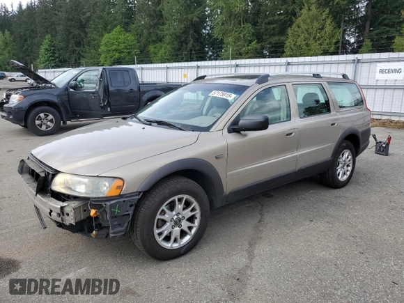2005 Volvo XC70 z VIN YV1SZ592651181066, wystawiony jako Copart lot #57175915 z przebiegiem 56 999 mil mil oraz Szkoda całkowita • Salvage title. Historia ofert i sprzedaży dostępna na DreamBid. Obrazek 1.