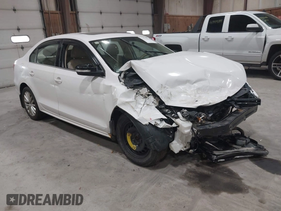 2011 Volkswagen Jetta SEL with VIN 3VWLZ7AJ3BM392813, listed as a IAAI auction lot 41922952 with 194,533 mi miles and . Bid and sale history available at DreamBid. Image 1.