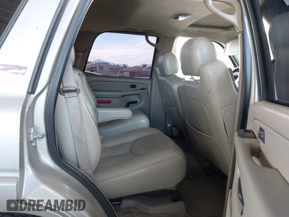 2006 Chevrolet Tahoe Z71 with VIN 1GNEK13T66R165865, listed as a IAAI auction lot 41537414 with 186,752 mi miles. Bid and sale history available at carsss.com. Image 8.