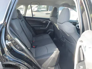 2022 Toyota RAV4 XLE with VIN 2T3W1RFV6NW202715, listed as a IAAI auction lot 41945039 with 68,129 mi miles. Bid and sale history available at carsss.com. Image 8.
