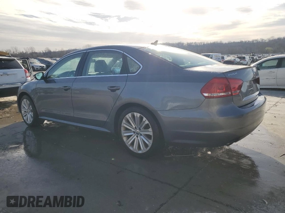 2012 Volkswagen Passat SE z VIN 1VWBH7A31CC108162, wystawiony jako Copart lot #49001885 z przebiegiem 104 309 mil mil oraz Szkoda całkowita • Salvage title. Historia ofert i sprzedaży dostępna na DreamBid. Obrazek 2.