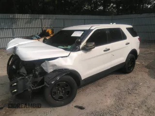 2017 Ford Police Interceptor Utility z VIN 1FM5K8AR9HGA24386, wystawiony jako IAAI lot #37197888 z przebiegiem 80 013 mil mil oraz . Historia ofert i sprzedaży dostępna na DreamBid. Obrazek 16.