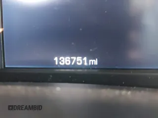 2018 Chevrolet Suburban LT z VIN 1GNSCHKC7JR111560, wystawiony jako IAAI lot #41823175 z przebiegiem 136 751 mil mil oraz . Historia ofert i sprzedaży dostępna na DreamBid. Obrazek 15.