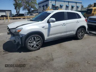 2019 Mitsubishi Outlander ES z VIN JA4AP3AU2KU005452, wystawiony jako Copart lot #54483955 z przebiegiem 101 497 mil mil oraz Szkoda całkowita • Salvage title. Historia ofert i sprzedaży dostępna na DreamBid. Obrazek 1.
