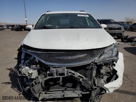 2021 Chrysler Voyager LXI with VIN 2C4RC1DGXMR551253, listed as a Copart auction lot 76611384 with 75,735 mi miles and Salvage Title. Bid and sale history available at carsss.com. Image 5.