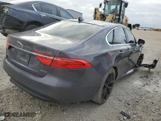 2017 Jaguar XF 20d Prestige with VIN SAJBE4BN4HCY23617, listed as a Copart auction lot 37232073 with 111,193 mi miles. Bid and sale history available at carsss.com. Image 3.