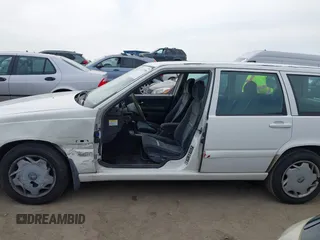 1998 Volvo V70 с VIN YV1LW5541W2350300, выставлен на аукционе IAAI как лот 42343799 с пробегом 286 071 миль миль и . История ставок и продаж доступна на DreamBid. Изображение 15.