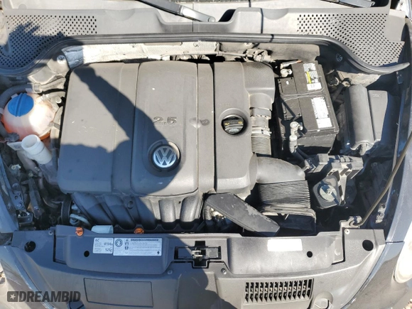 2012 Volkswagen Beetle 2.5L PZEV with VIN 3VWJP7ATXCM627644, listed as a Copart auction lot 73436334 with 97,039 mi miles and Salvage Title. Bid and sale history available at carsss.com. Image 11.