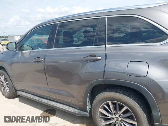 2018 Toyota Highlander SE with VIN 5TDKZRFH9JS544012, listed as a IAAI auction lot 41885296 with 144,500 mi miles and . Bid and sale history available at DreamBid. Image 14.