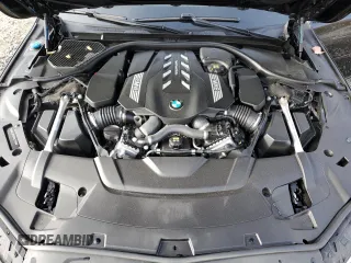 2022 BMW 7 Series 750i xDrive with VIN WBA7U2C07NCH32786, listed as a Copart auction lot 43028005 with 41,686 mi miles and Salvage title. Bid and sale history available at DreamBid. Image 11.