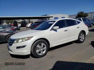 2011 Honda Crosstour EX z VIN 5J6TF1H3XBL002298, wystawiony jako Copart lot #67112054 z przebiegiem 131 983 mil mil oraz Szkody całkowita. Historia ofert i sprzedaży dostępna na DreamBid. Obrazek 1.