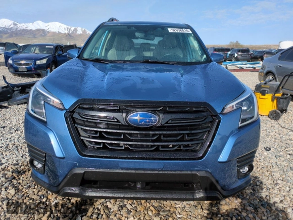 2024 Subaru Forester Limited with VIN JF2SKALC7RH450839, listed as a Copart auction lot 52038015 with 8,821 mi miles and Salvage Title. Bid and sale history available at carsss.com. Image 5.