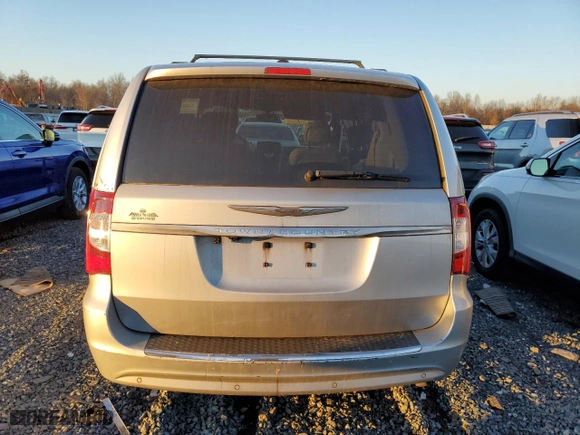 2011 Chrysler Town & Country Touring-L with VIN 2A4RR8DG6BR610877, listed as a Copart auction lot 84591624 with 245,565 mi miles and Clean Title. Bid and sale history available at carsss.com. Image 6.