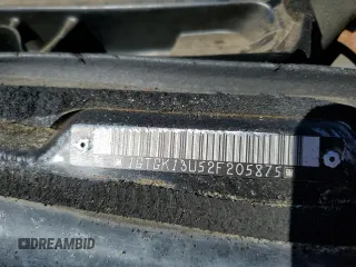 2002 GMC Sierra 1500HD SLE z VIN 1GTGK13U52F205875, wystawiony jako Copart lot #73240284 z przebiegiem Nie podano mil oraz Szkody całkowita. Historia ofert i sprzedaży dostępna na DreamBid. Obrazek 13.
