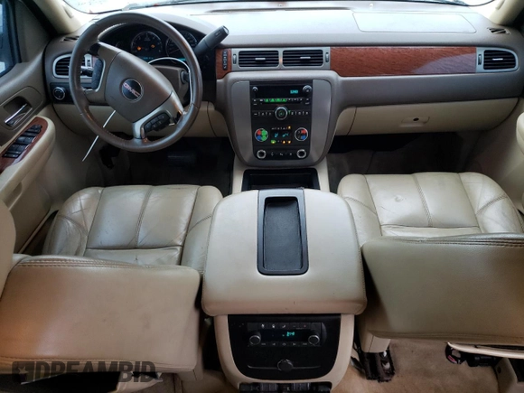2008 GMC Yukon XL SLT w/4SB with VIN 1GKFC16028J194992, listed as a Copart auction lot 73526724 with 236,387 mi miles and Salvage Title. Bid and sale history available at carsss.com. Image 8.