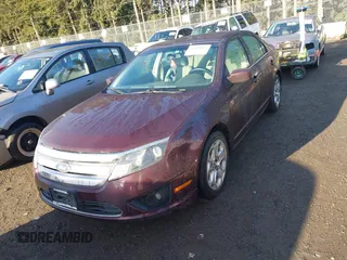 2011 Ford Fusion SE with VIN 3FAHP0HA7BR212169, listed as a IAAI auction lot 41838027 with 110,964 mi miles. Bid and sale history available at carsss.com. Image 2.