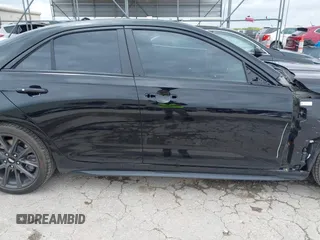 2021 Cadillac CT4 Sport z VIN 1G6DC5RK5M0134988, wystawiony jako IAAI lot #42000211 z przebiegiem 43 065 mil mil oraz . Historia ofert i sprzedaży dostępna na DreamBid. Obrazek 14.