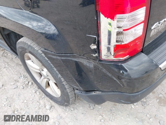 2014 Jeep Patriot Limited with VIN 1C4NJRCB2ED686692, listed as a IAAI auction lot 41922510 with 137,039 mi miles and . Bid and sale history available at DreamBid. Image 6.
