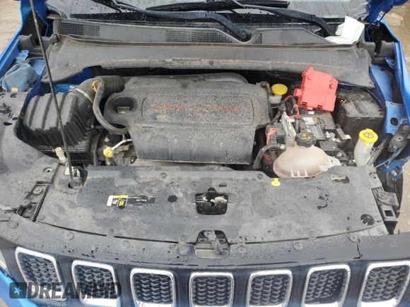 2020 Jeep Compass Sport z VIN 3C4NJCAB9LT246900, wystawiony jako Copart lot #60553325 z przebiegiem 89 386 mil mil oraz Szkoda całkowita • Salvage title. Historia ofert i sprzedaży dostępna na DreamBid. Obrazek 12.