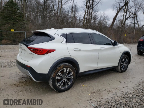 2018 Infiniti QX30 Premium with VIN SJKCH5CR6JA047992, listed as a Copart auction lot 82074053 with 42,479 mi miles. Bid and sale history available at carsss.com. Image 3.
