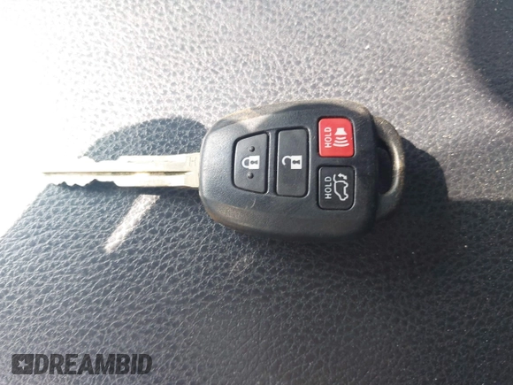 2016 Toyota RAV4 XLE z VIN JTMRFREV6GJ101367, wystawiony jako IAAI lot #42434491 z przebiegiem 79 411 mil mil oraz . Historia ofert i sprzedaży dostępna na DreamBid. Obrazek 11.