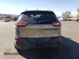2017 Jeep Cherokee Latitude with VIN 1C4PJMCS0HW631940, listed as a Copart auction lot 76422654 with 58,220 mi miles and Salvage Title. Bid and sale history available at carsss.com. Image 6.