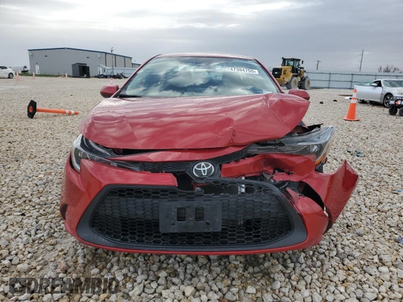 2021 Toyota Corolla LE with VIN 5YFEPMAE4MP239243, listed as a Copart auction lot 47394755 with 70,454 mi miles and Salvage Title. Bid and sale history available at carsss.com. Image 5.