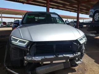 2018 Audi Q5 Premium Plus z VIN WA1BNAFY9J2055656, wystawiony jako IAAI lot #42187509 z przebiegiem 74 572 mil mil oraz . Historia ofert i sprzedaży dostępna na DreamBid. Obrazek 6.
