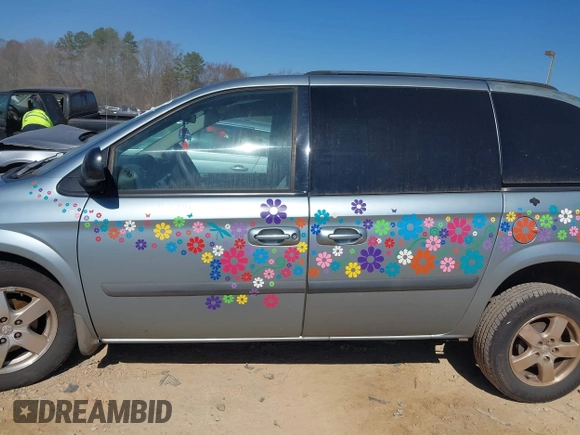 2006 Dodge Caravan SXT with VIN 1D4GP45R26B626187, listed as a IAAI auction lot 41651810 with 155,274 mi miles. Bid and sale history available at carsss.com. Image 14.