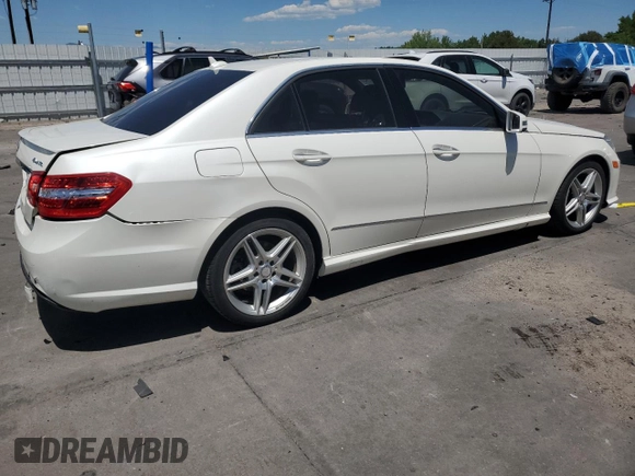 2013 Mercedes-Benz E 350 Luxury with VIN WDDHF8JB2DA733575, listed as a Copart auction lot 61680145 with 83,098 mi miles and Salvage title. Bid and sale history available at DreamBid. Image 3.