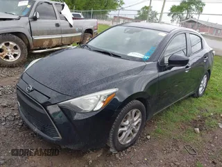 2016 Scion iA with VIN 3MYDLBZV6GY113214, listed as a IAAI auction lot 42113255 with 182,175 mi miles. Bid and sale history available at carsss.com. Image 2.
