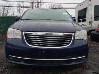 2012 Chrysler Town & Country Touring with VIN 2C4RC1BG4CR216670, listed as a IAAI auction lot 41950320 with 156,359 mi miles. Bid and sale history available at carsss.com. Image 6.