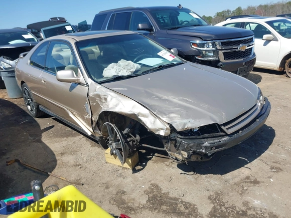 1994 Honda Accord EX with VIN 1HGCD715XRA013027, listed as a IAAI auction lot 41783969 with 255,233 mi miles and . Bid and sale history available at carsss.com. Image 1.
