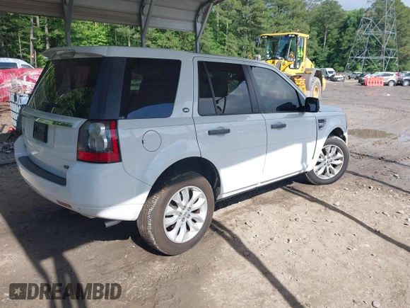 2011 Land Rover LR2 HSE with VIN SALFT2BN8BH217556, listed as a IAAI auction lot 42353594 with 184,631 mi miles and . Bid and sale history available at DreamBid. Image 4.