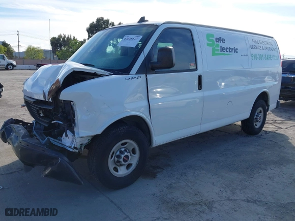 2016 GMC Savana Cargo Van with VIN 1GTW7AFF5G1159706, listed as a IAAI auction lot 42018527 with 103,497 mi miles. Bid and sale history available at carsss.com. Image 17.