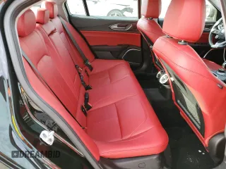 2020 Alfa Romeo Giulia with VIN ZARFAMAN8L7626101, listed as a Copart auction lot 72702012 with 26,100 mi miles. Bid and sale history available at carsss.com. Image 10.